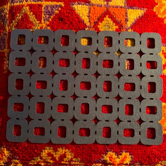 Block cutout felt placemat dark grey Torre & Tagus - Picture 1 of 2